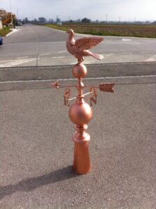 pièces d'ornements métalliques de toitures