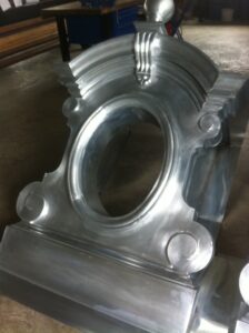 pièces d'ornements métalliques de toitures