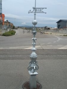 pièces d'ornements métalliques de toitures