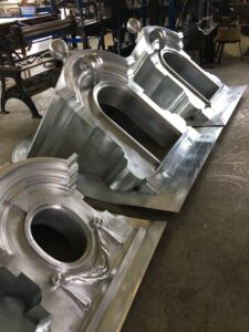 pièces d'ornements métalliques de toitures