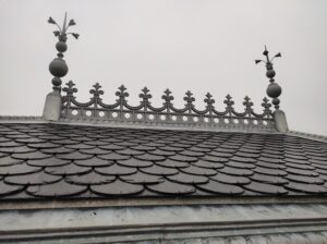 pièces d'ornements métalliques de toitures