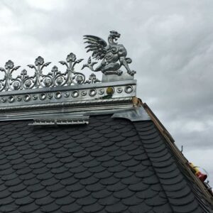 pièces d'ornements métalliques de toitures