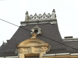 pièces d'ornements métalliques de toitures